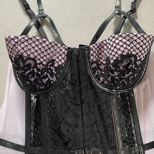 NWT Victorias Secret Very Sexy Black Lavender Garter Lace Piping Lingerie 34 C